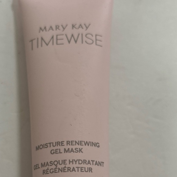 Mary Kay TimeWise Moisture Renewing Gel Mask for Dry to Oily Skin - Picture 2 of 6